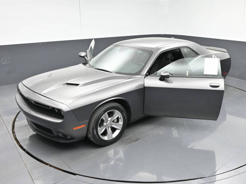 2021 Dodge Challenger SXT