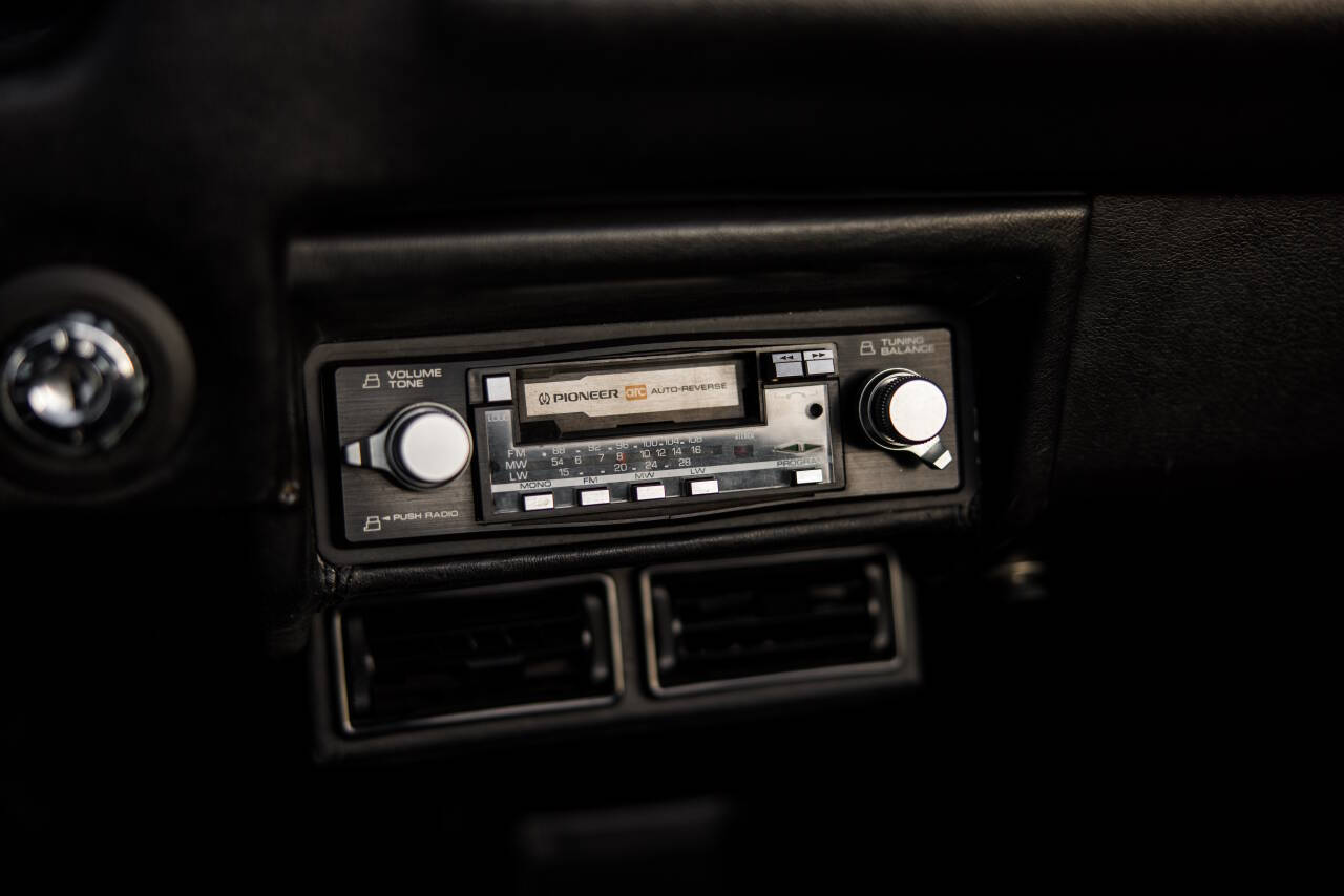 1985 Ferrari 308 40