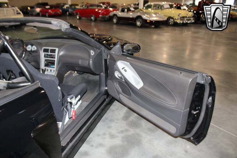 2003 Ford Mustang SVT Cobra