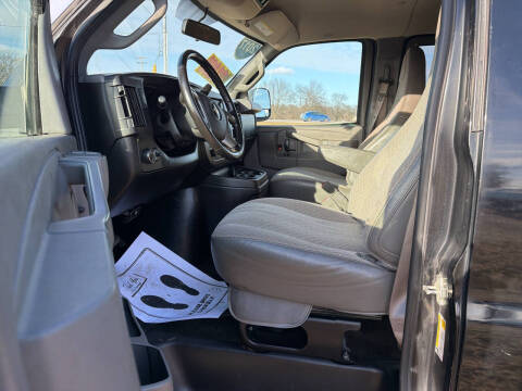 2017 Chevrolet Express LT 3500