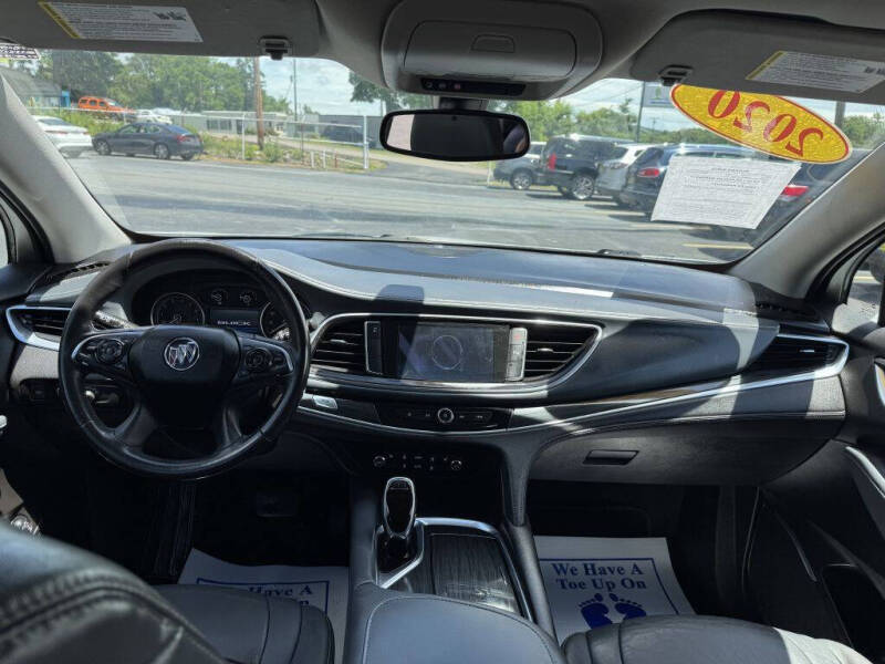 2020 Buick Enclave Essence