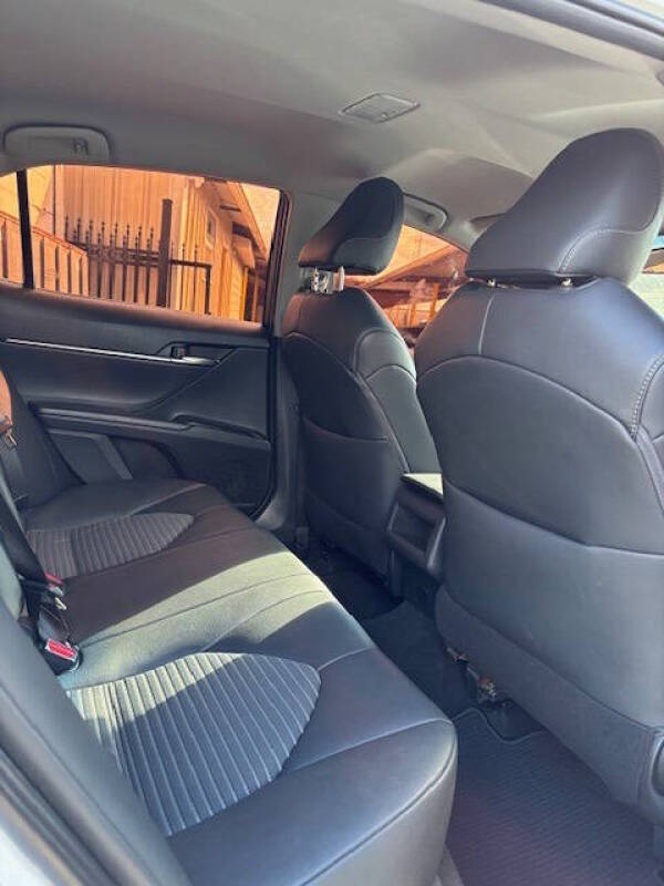 2018 Toyota Camry SE