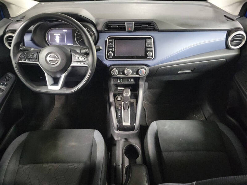 2023 Nissan Versa SV