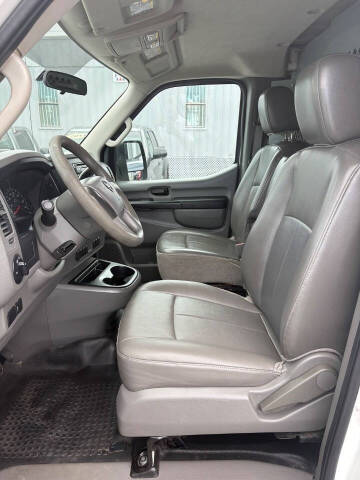 2012 Nissan NV 1500 S