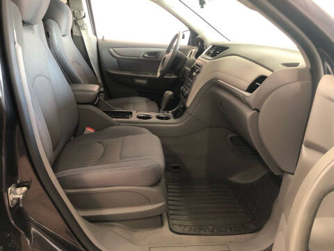 2017 Chevrolet Traverse LS