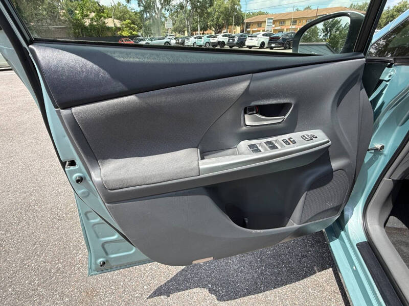 2013 Toyota Prius v Three