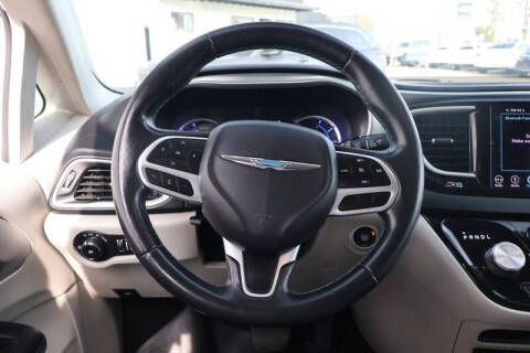 2018 Chrysler Pacifica Hybrid Touring L