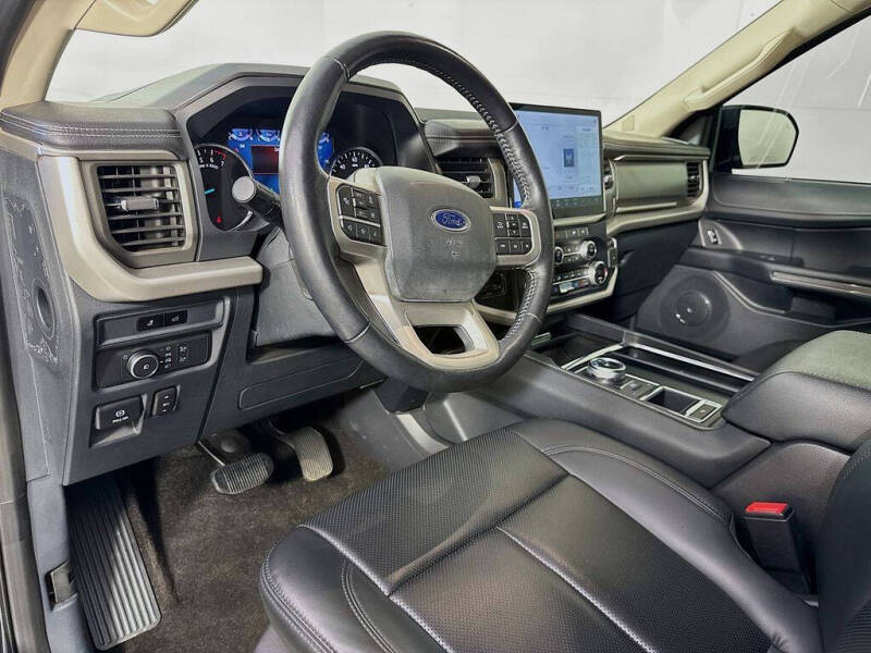 2023 Ford Expedition MAX XLT
