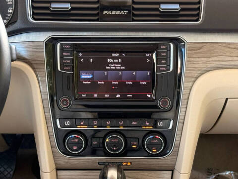 2018 Volkswagen Passat 2.0T SEL Premium