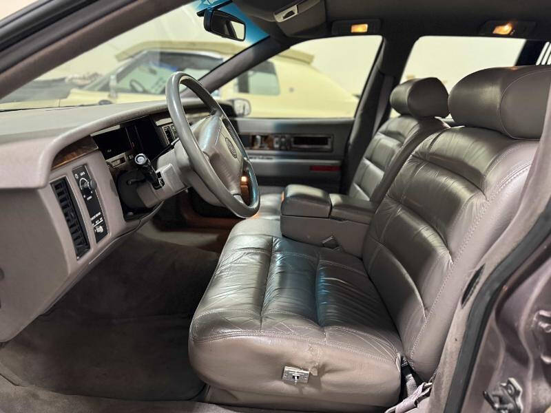 1994 Cadillac Fleetwood for sale at Saccucci's Of Schaumburg in Schaumburg, IL