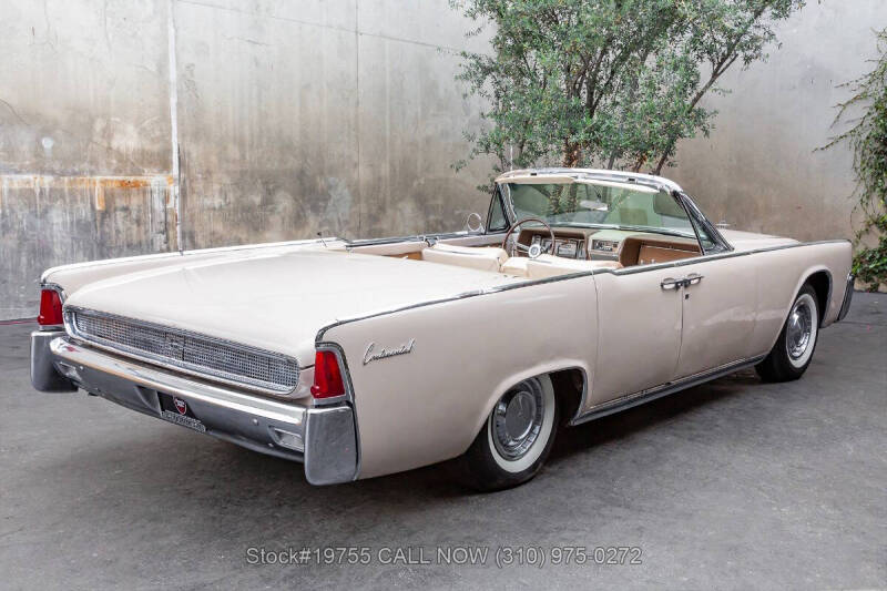 1961 Lincoln Continental