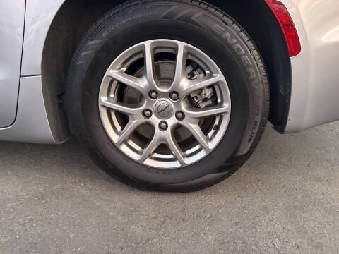 2021 Chrysler Pacifica Touring