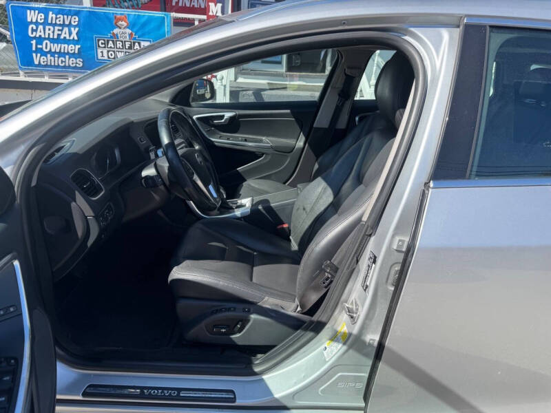 2015 Volvo V60 T5 Drive-E Premier