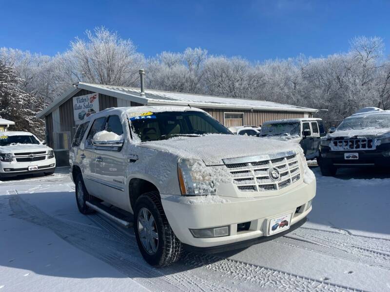 2007 Cadillac Escalade for sale at Victor's Auto Sales Inc. in Indianola IA