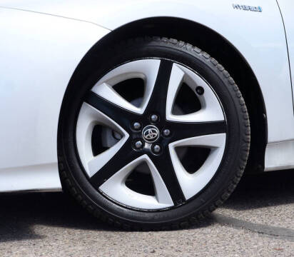 2016 Toyota Prius Three Touring