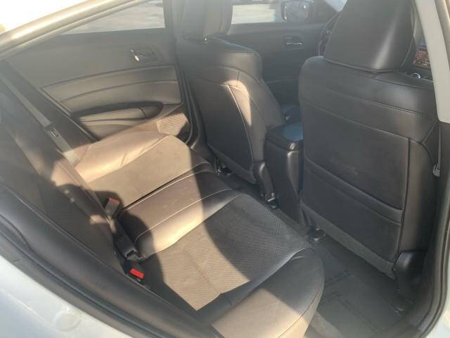 2017 Acura ILX w/Premium