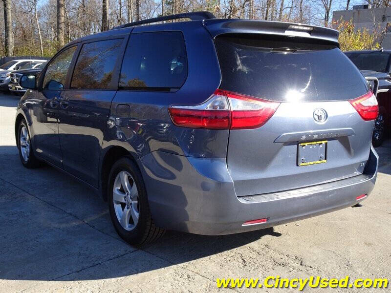 2016 Toyota Sienna LE 8-Passenger
