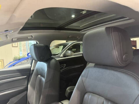 2019 Audi e-tron quattro Premium Plus