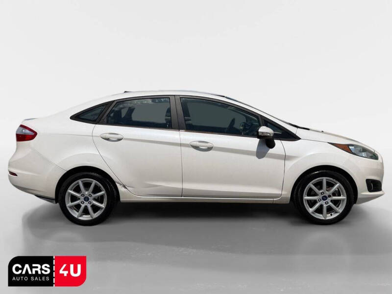 2016 Ford Fiesta SE