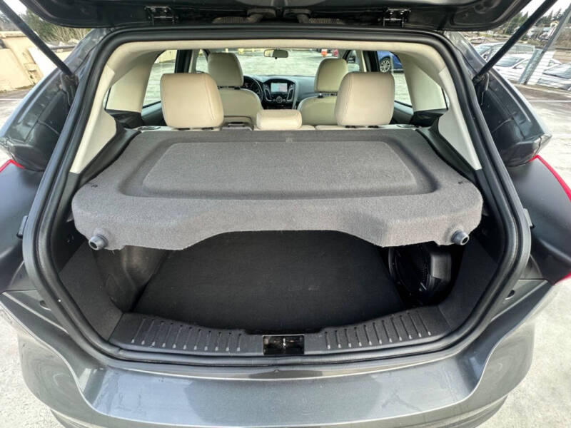 2017 Ford Focus Titanium