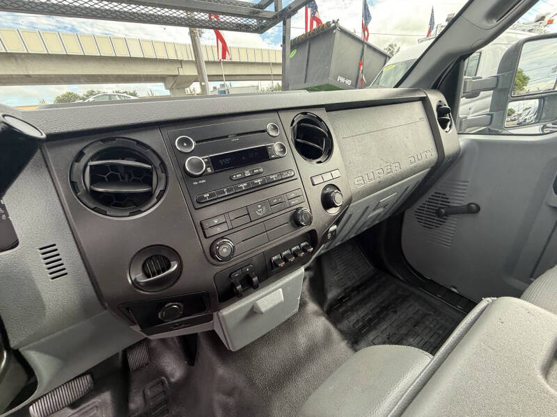 2015 Ford F-350 Super Duty XL