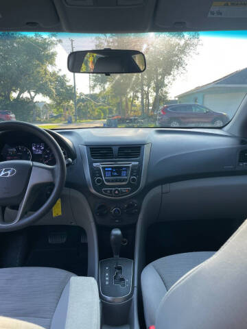 2017 Hyundai Accent SE