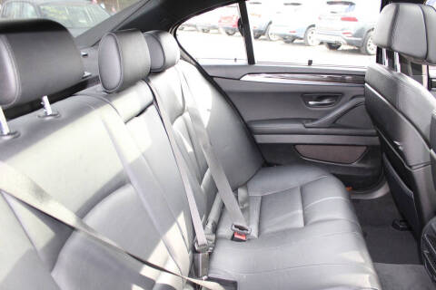 2011 BMW 5 Series 550i xDrive