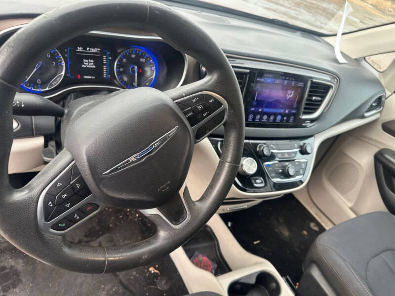 2017 Chrysler Pacifica Touring