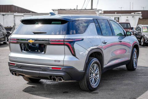 2024 Chevrolet Traverse LS