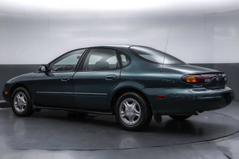 1997 Ford Taurus GL