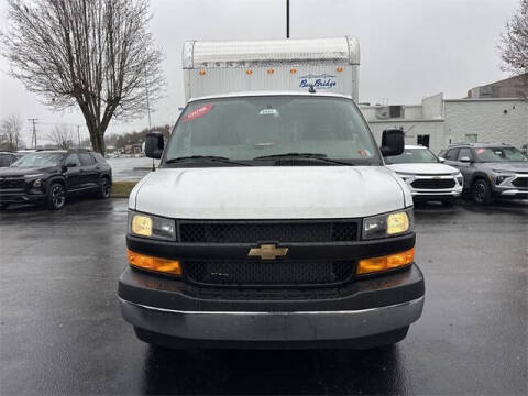 2025 Chevrolet Express 3500