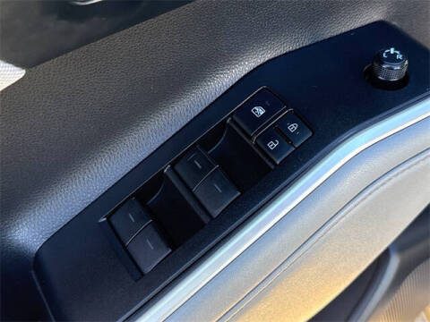 2020 Toyota Highlander L