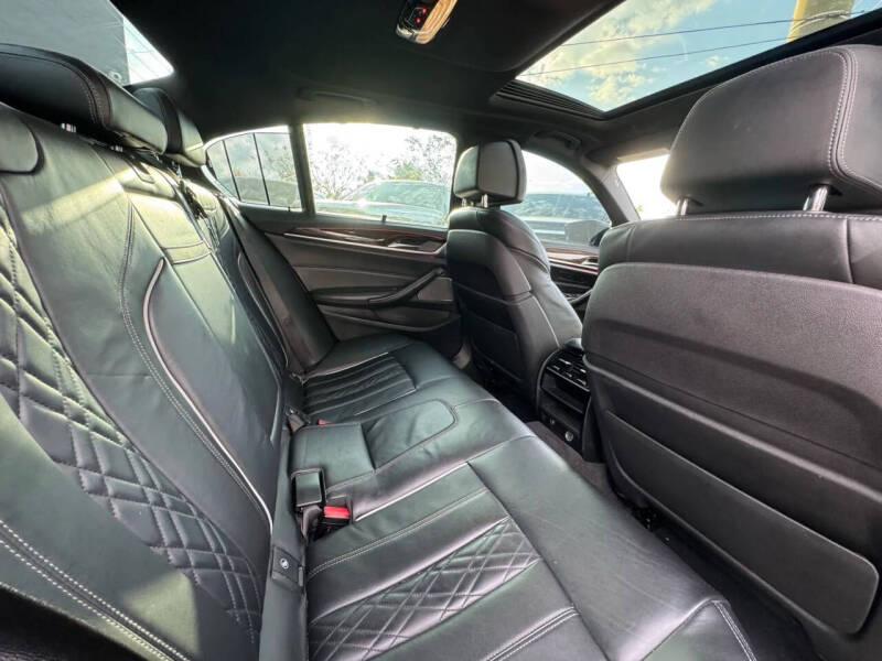 2017 BMW 5 Series 540i