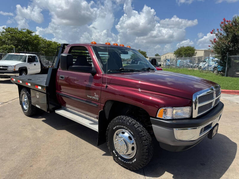 2002 Dodge Ram 3500 Pickup's photo