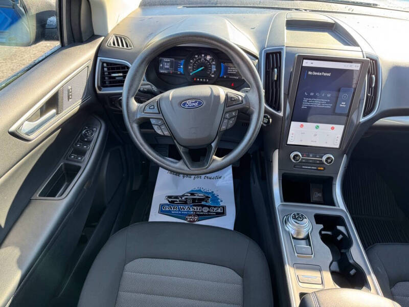 2024 Ford Edge SE