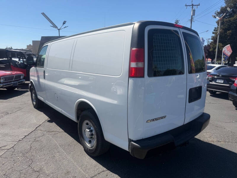 2015 Chevrolet Express 2500