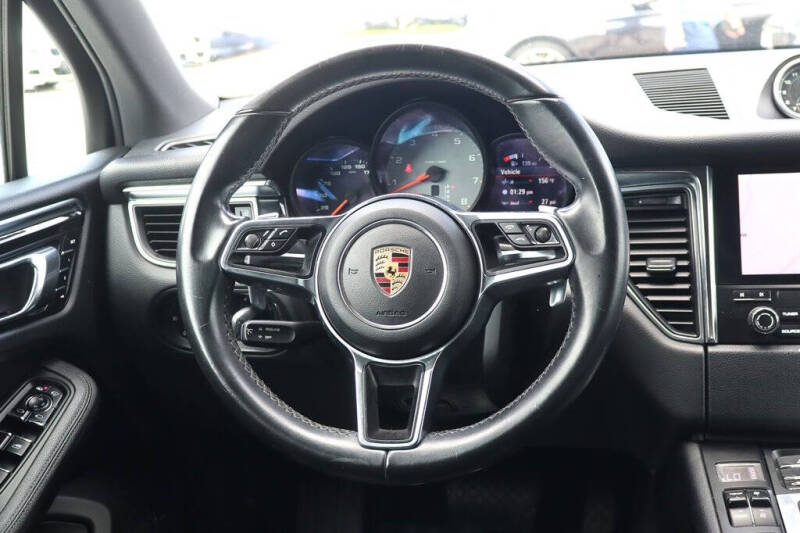 2017 Porsche Macan S