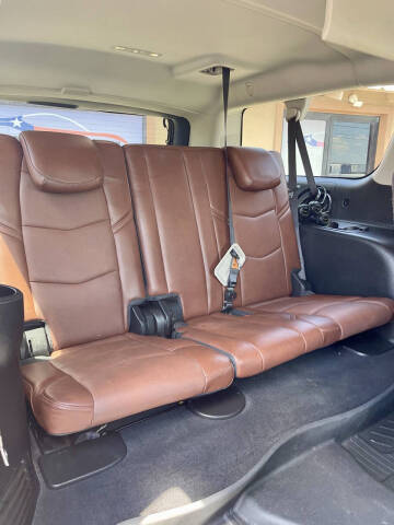 2018 Cadillac Escalade ESV Premium Luxury