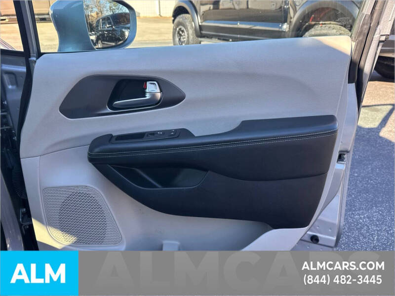 2021 Chrysler Pacifica Hybrid Touring L