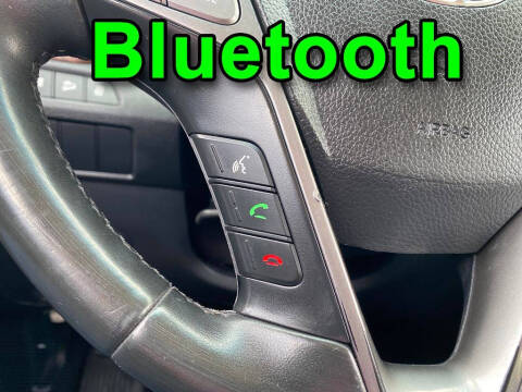 2017 Hyundai Santa Fe SE