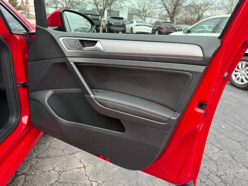 2017 Volkswagen Golf TSI Wolfsburg Edition