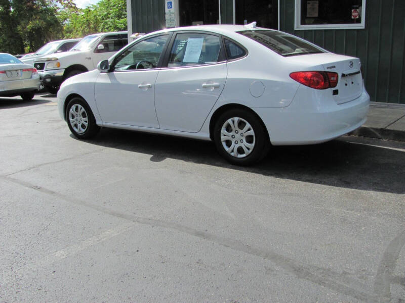 2010 Hyundai Elantra GLS photo 4