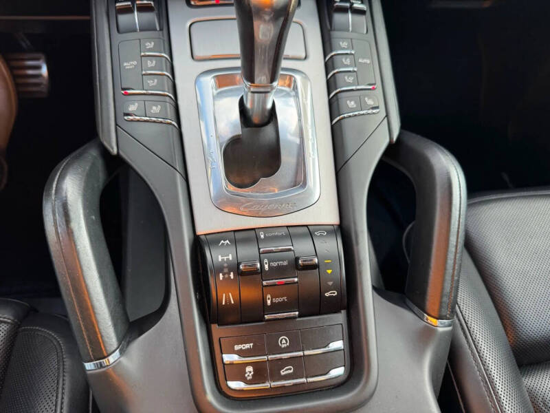 2012 Porsche Cayenne Turbo