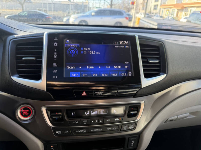 2017 Honda Pilot EX-L w/Honda Sensing