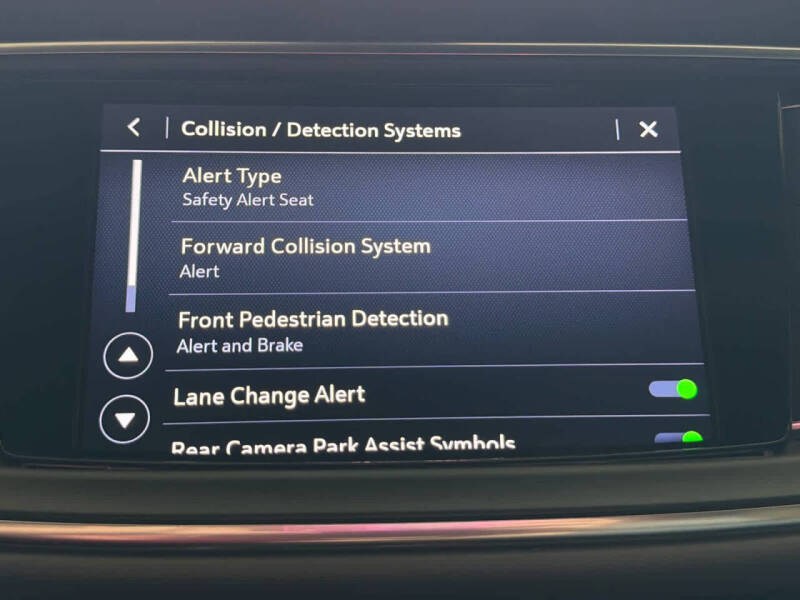 2023 Buick Enclave Essence