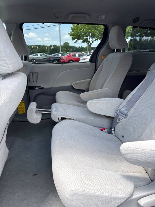 2013 Toyota Sienna