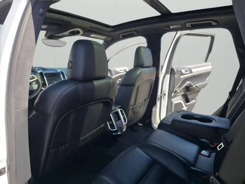 2015 Porsche Cayenne Turbo
