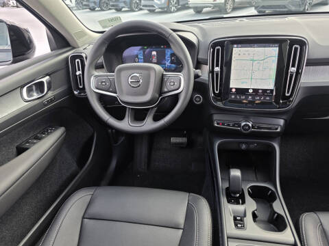 2026 Volvo XC40 B5 Core