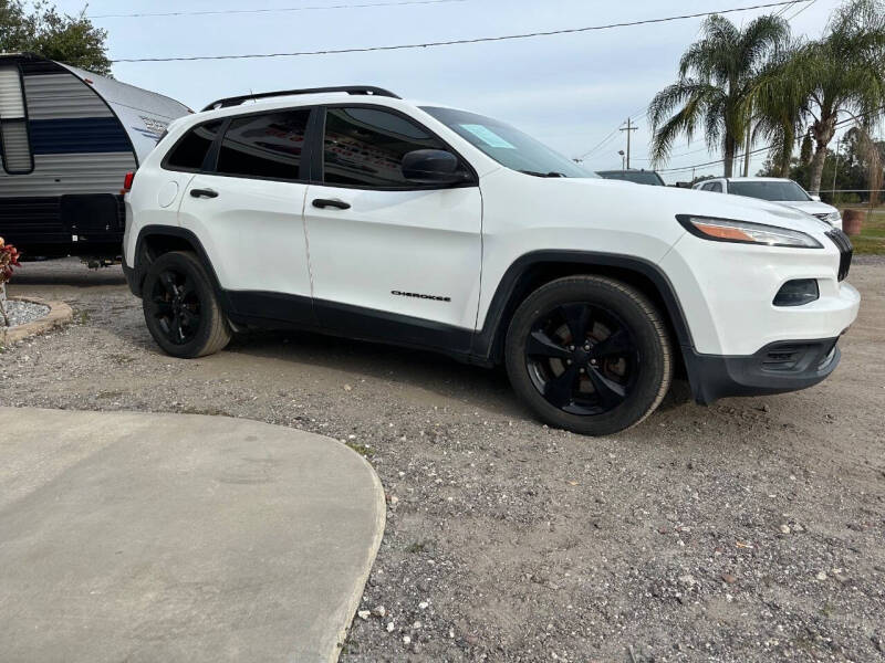 2017 Jeep Cherokee Sport