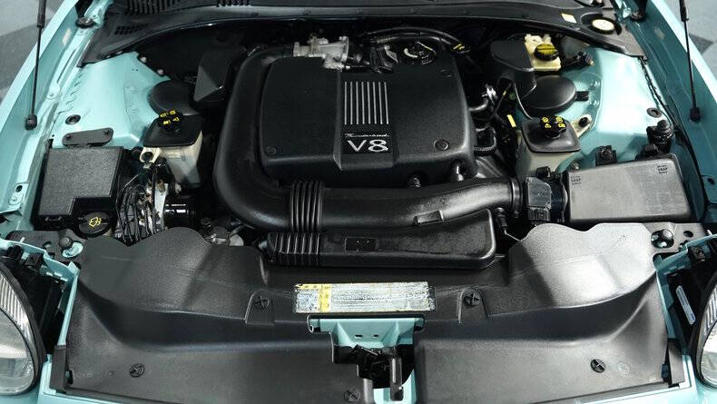 2002 Ford Thunderbird Deluxe